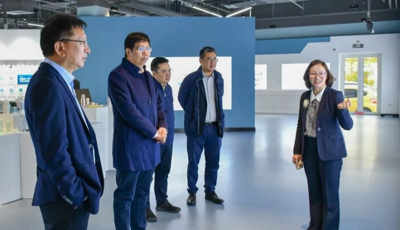 天津市药监局局长一行莅临嘉氏堂调研指导